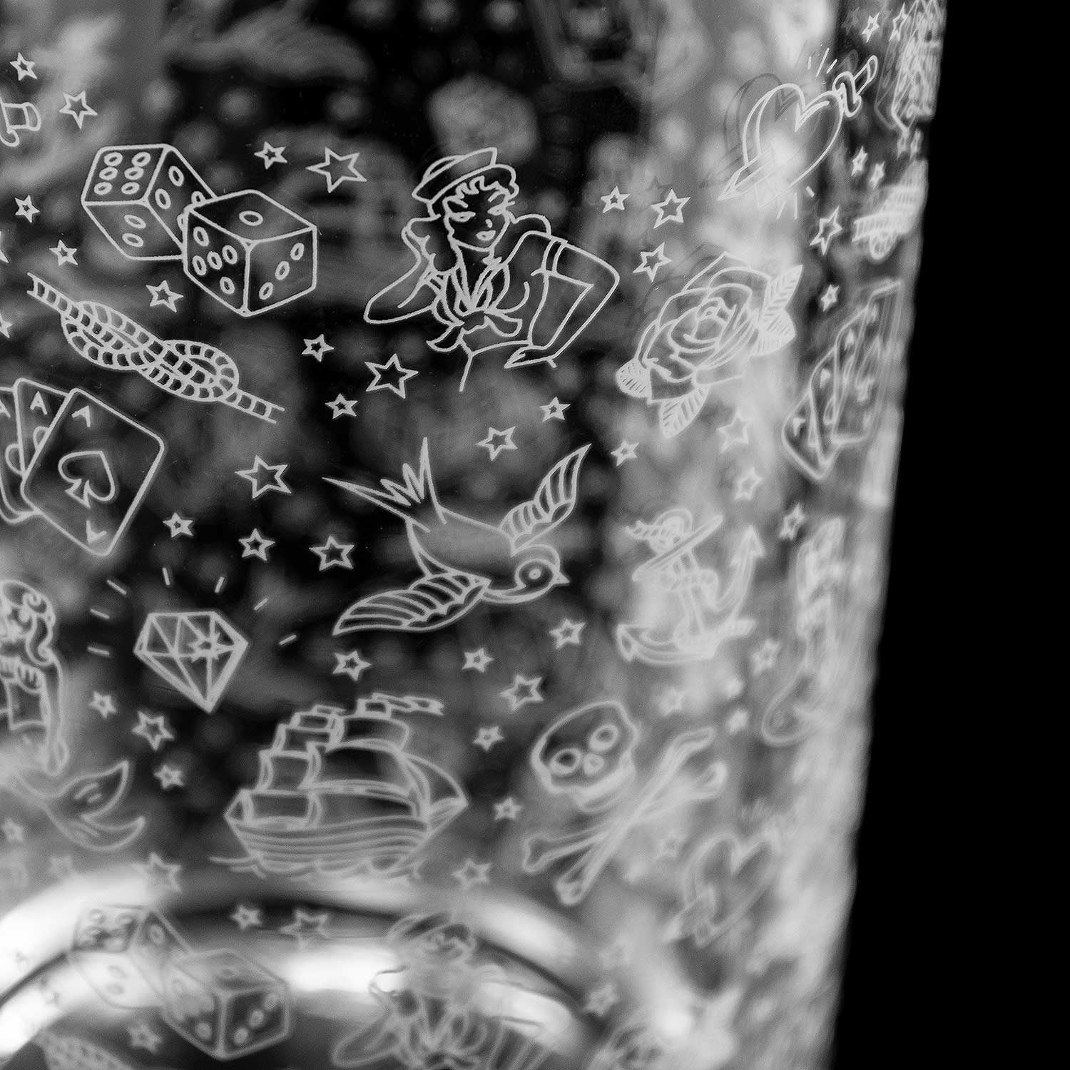 Tattoo Glass Cocktail Mixing Jug 60cl